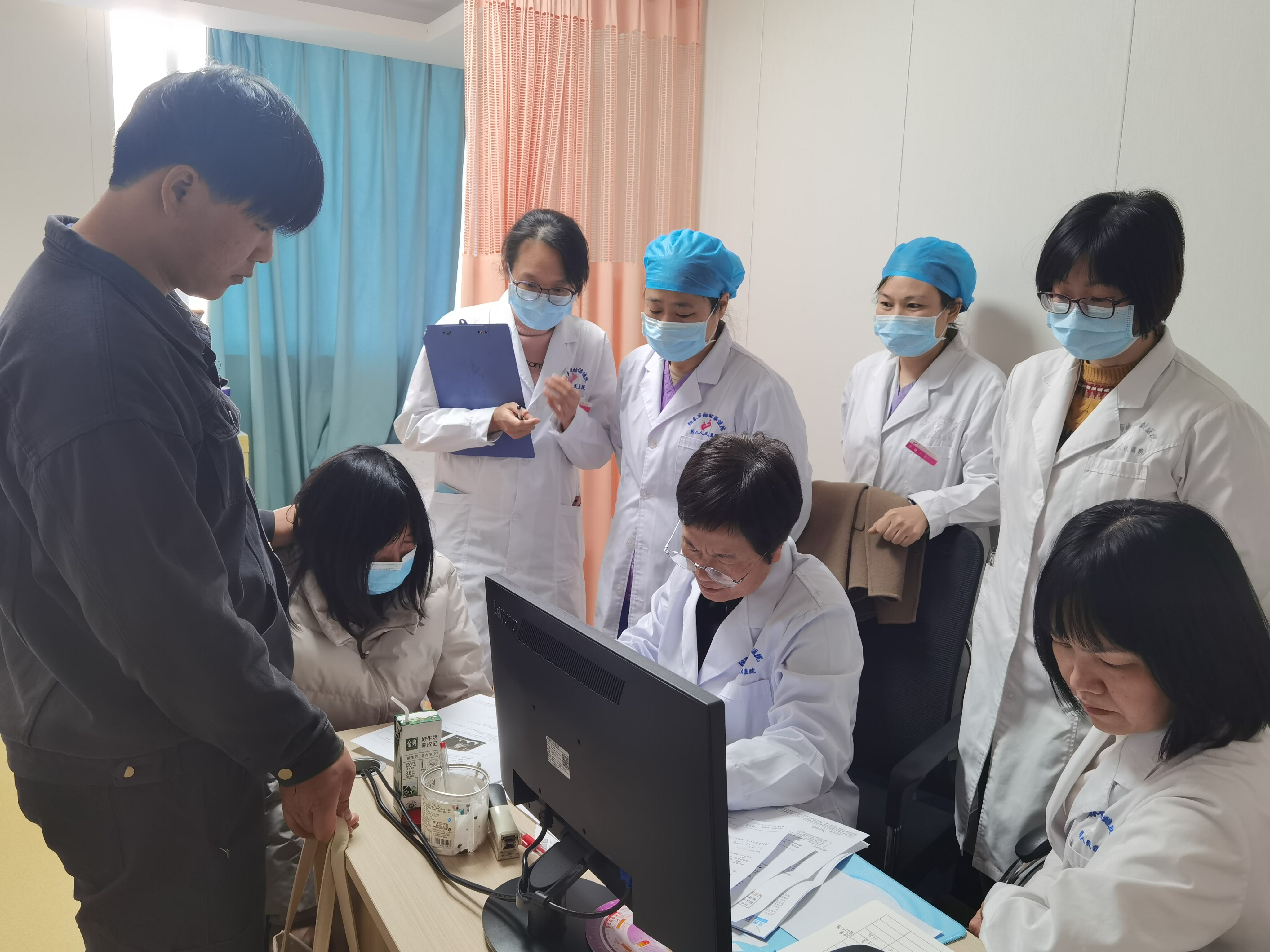 產科胡冬梅坐診_proc.jpg
